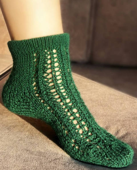 Crocodile Socks Pattern
